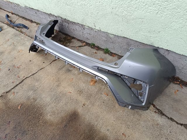 bontott TOYOTA C-HR Hátsó Lökhárító (Részeivel)