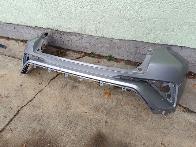 bontott TOYOTA C-HR Hátsó Lökhárító (Üresen)