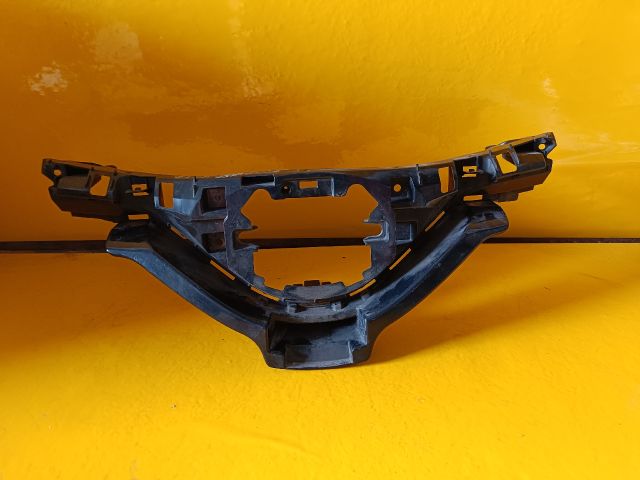 bontott TOYOTA C-HR Hűtőrács