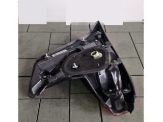 bontott TOYOTA C-HR Jobb Belső Hátsó Lámpa