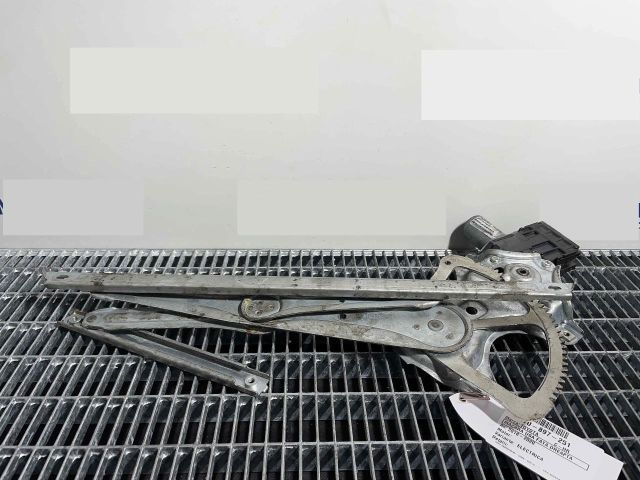 bontott TOYOTA C-HR Jobb első Ablakemelő Szerkezet (Elektromos)