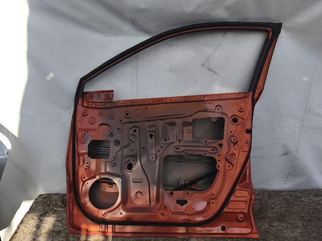 bontott TOYOTA C-HR Jobb első Ajtó (Üres lemez)