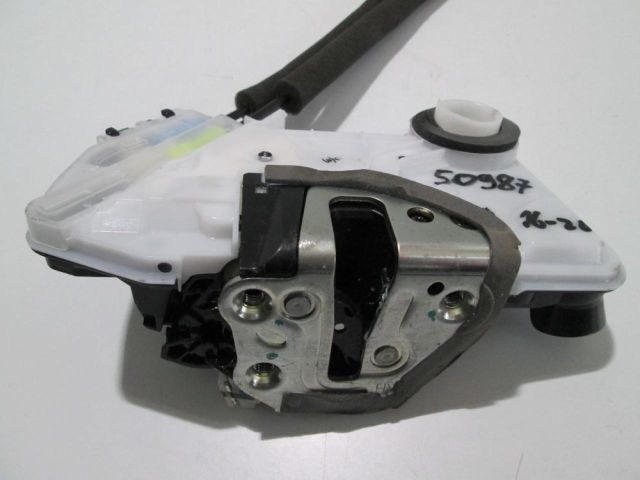 bontott TOYOTA C-HR Jobb első Ajtózár