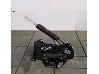 bontott TOYOTA C-HR Jobb első Ajtózár