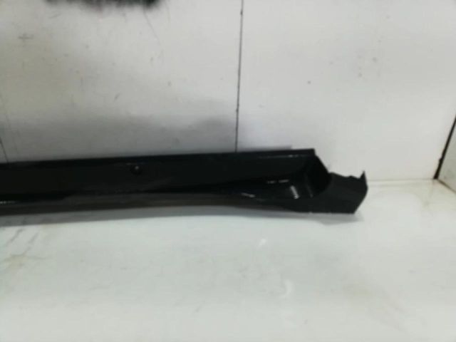 bontott TOYOTA C-HR Jobb első Küszöb Díszléc