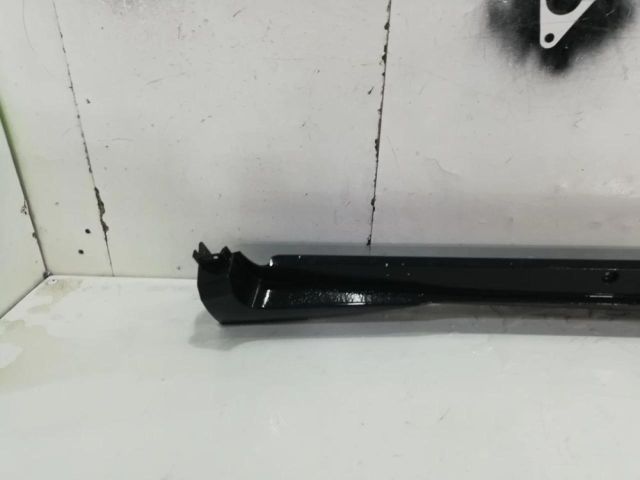 bontott TOYOTA C-HR Jobb első Küszöb Díszléc