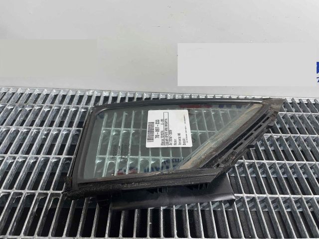 bontott TOYOTA C-HR Jobb hátsó Fixüveg (Ajtóban)