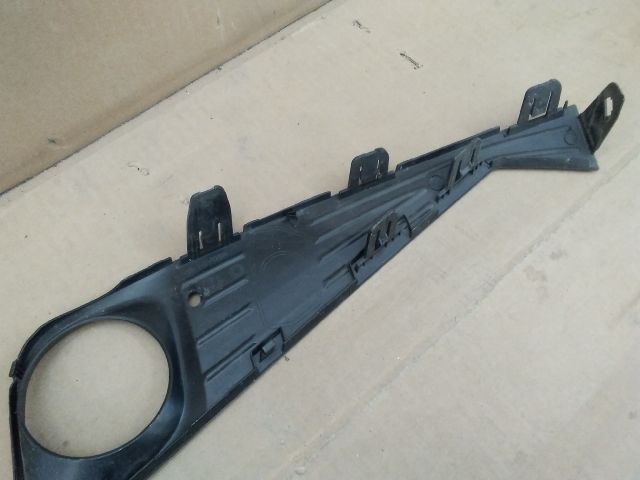 bontott TOYOTA C-HR Jobb Ködlámpa Rács