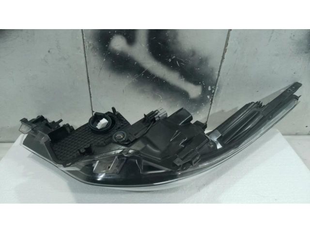bontott TOYOTA C-HR Jobb Ledes Fényszóró
