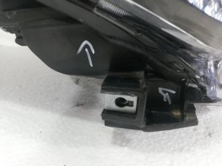 bontott TOYOTA C-HR Jobb Ledes Fényszóró