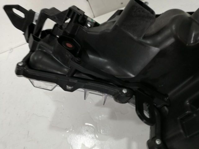 bontott TOYOTA C-HR Jobb Ledes Fényszóró