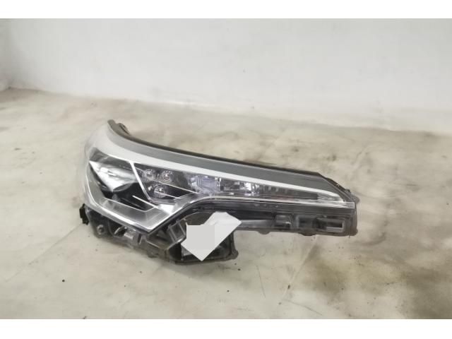 bontott TOYOTA C-HR Jobb Ledes Fényszóró
