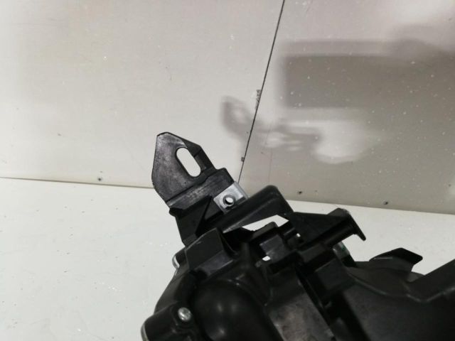 bontott TOYOTA C-HR Jobb Ledes Fényszóró