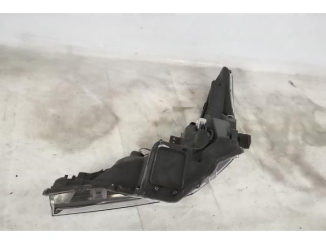 bontott TOYOTA C-HR Jobb Ledes Fényszóró