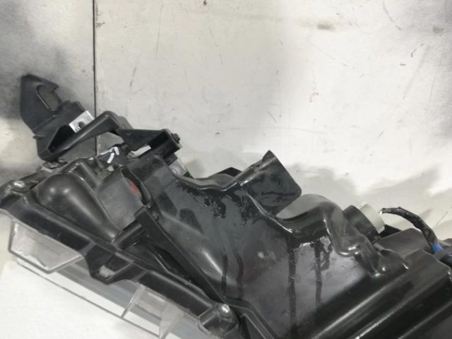 bontott TOYOTA C-HR Jobb Ledes Fényszóró