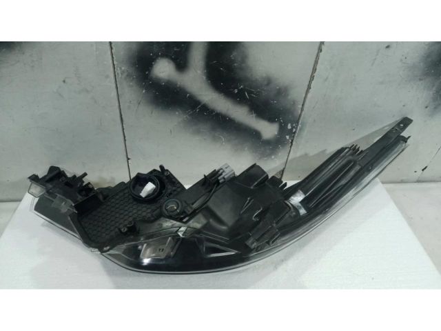 bontott TOYOTA C-HR Jobb Ledes Fényszóró
