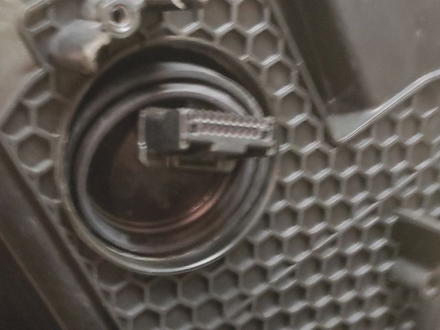 bontott TOYOTA C-HR Jobb Ledes Fényszóró