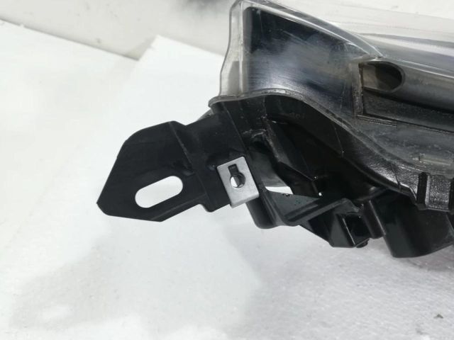 bontott TOYOTA C-HR Jobb Ledes Fényszóró