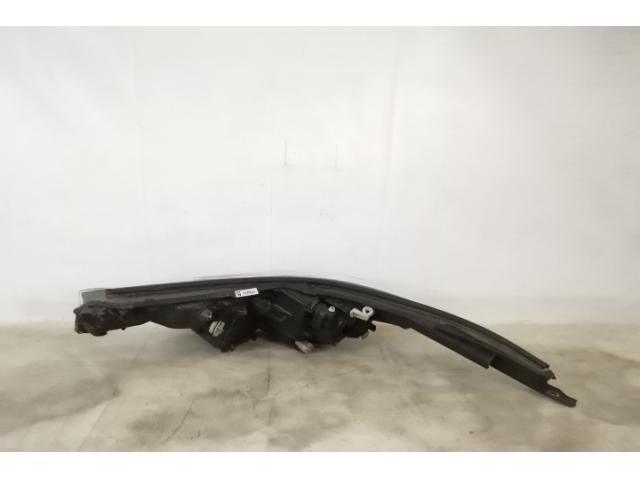 bontott TOYOTA C-HR Jobb Ledes Fényszóró