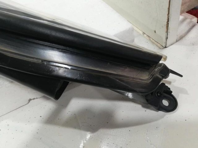 bontott TOYOTA C-HR Jobb Ledes Fényszóró