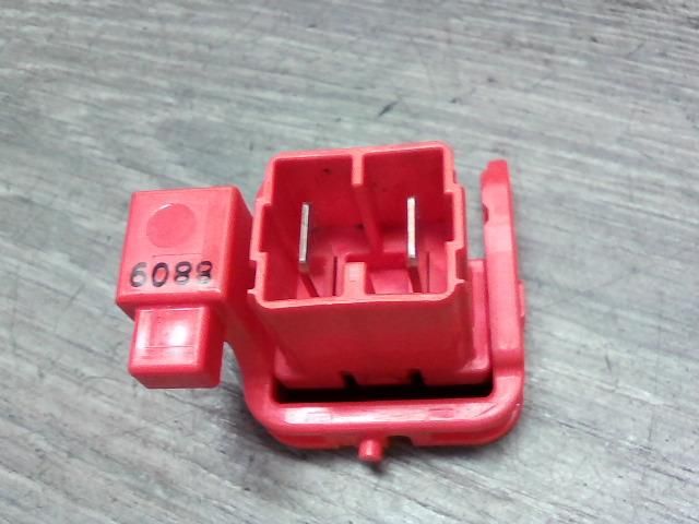 bontott TOYOTA C-HR Kapcsoló (Magában)