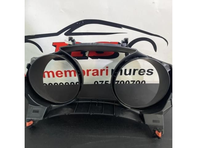 bontott TOYOTA C-HR Kilométeróra Keret