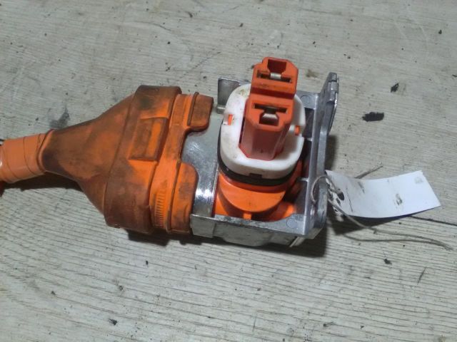 bontott TOYOTA C-HR Pozitív Kábel