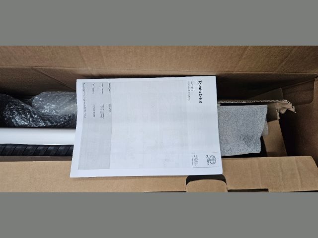 bontott TOYOTA C-HR Tetőcsomagtartó