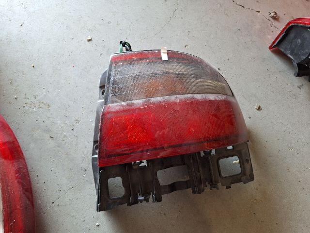 bontott TOYOTA CALDINA Jobb Hátsó Lámpa