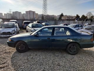 bontott TOYOTA CAMRY Bal Belső Hátsó Lámpa