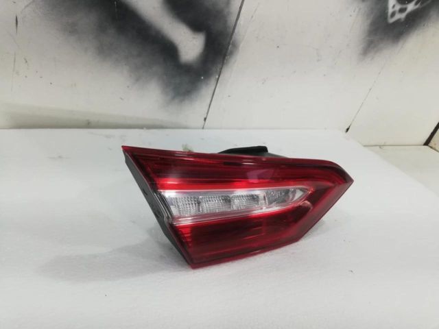 bontott TOYOTA CAMRY Bal Belső Hátsó Lámpa