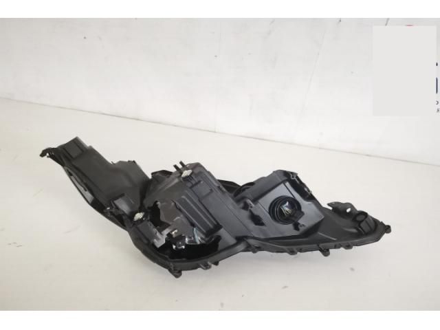 bontott TOYOTA CAMRY Bal Ledes Fényszóró