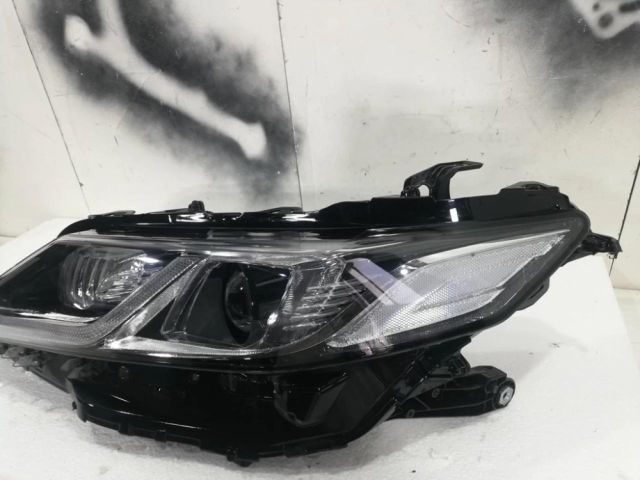 bontott TOYOTA CAMRY Bal Ledes Fényszóró