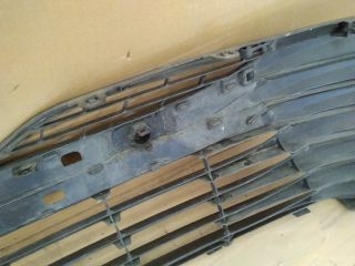 bontott TOYOTA CAMRY Első Lökhárító Alsó Középső Díszrács