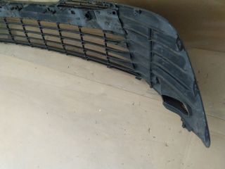 bontott TOYOTA CAMRY Első Lökhárító Alsó Középső Díszrács