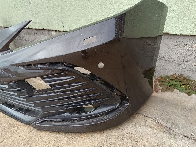 bontott TOYOTA CAMRY Első Lökhárító (Részeivel)