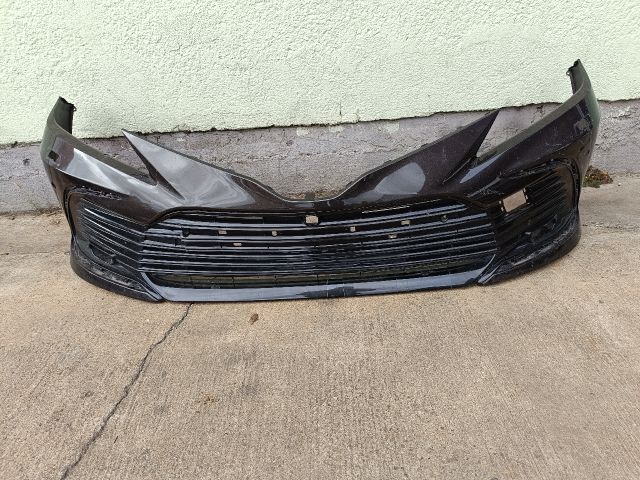 bontott TOYOTA CAMRY Első Lökhárító (Részeivel)