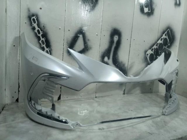 bontott TOYOTA CAMRY Első Lökhárító (Üresen)