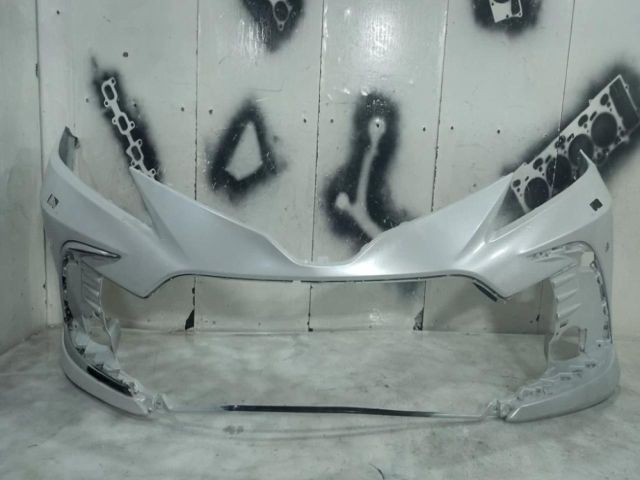 bontott TOYOTA CAMRY Első Lökhárító (Üresen)