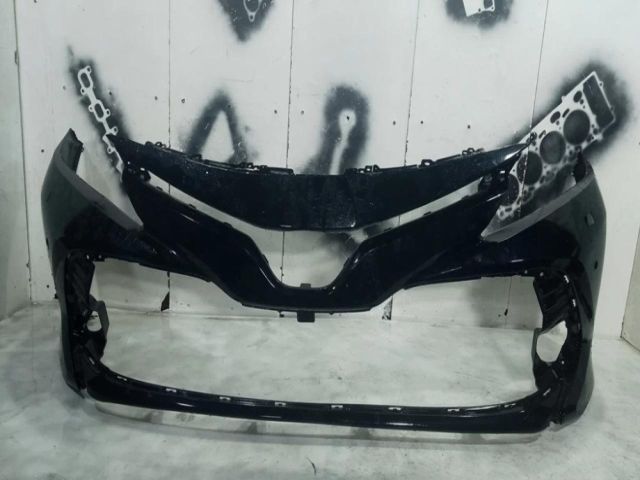 bontott TOYOTA CAMRY Első Lökhárító (Üresen)