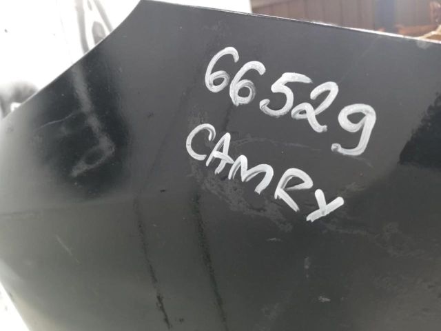 bontott TOYOTA CAMRY Első Lökhárító (Üresen)