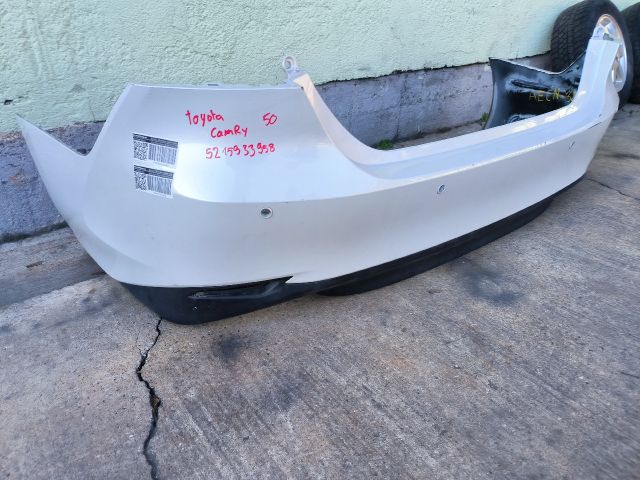 bontott TOYOTA CAMRY Hátsó Lökhárító (Részeivel)