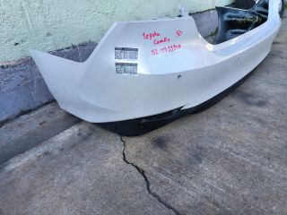 bontott TOYOTA CAMRY Hátsó Lökhárító (Részeivel)