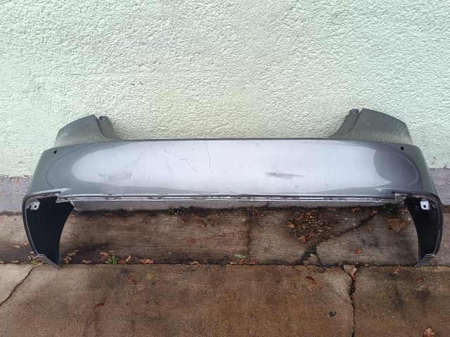 bontott TOYOTA CAMRY Hátsó Lökhárító (Üresen)