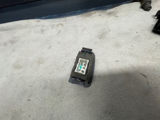 bontott TOYOTA CAMRY Jobb hátsó Ablakemelő Kapcsoló