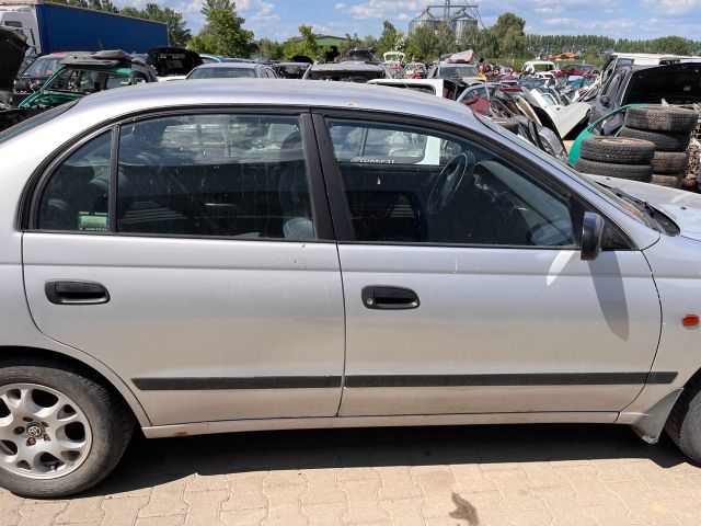 bontott TOYOTA CARINA Jobb első Csonkállvány Kerékaggyal