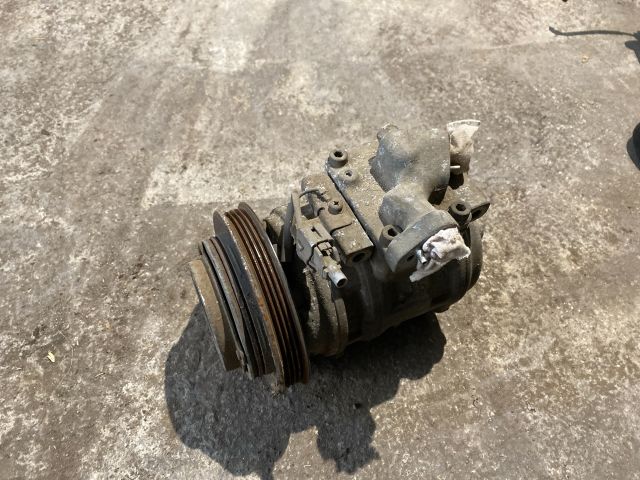 bontott TOYOTA CARINA Klímakompresszor