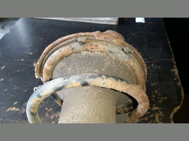 bontott TOYOTA CARINA Bal első Gólyaláb (Lengécsillapító, Rugó)