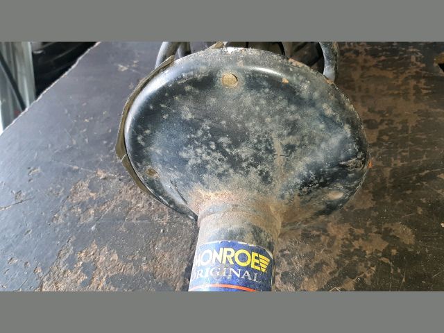 bontott TOYOTA CARINA Bal első Gólyaláb (Lengécsillapító, Rugó)