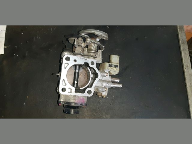 bontott TOYOTA CARINA Fojtószelep (Mechanikus)